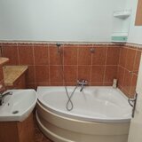 Eroii Revolutiei chiar langa metrou